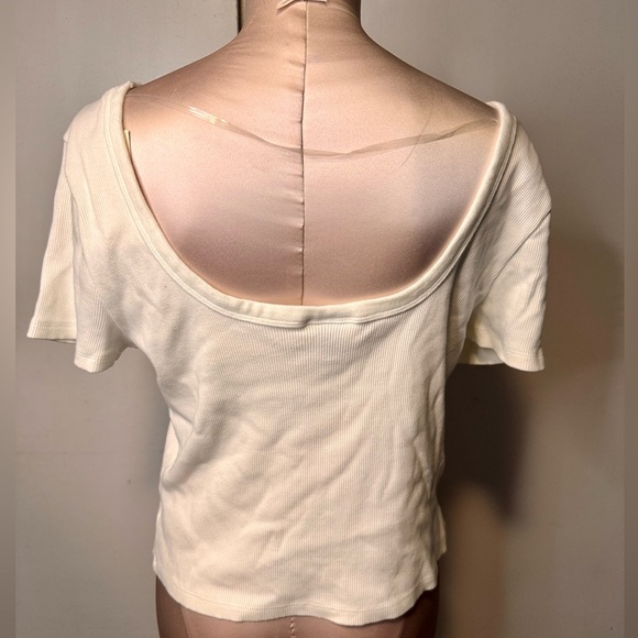 Scoop Neck Cropped White T-Shirt - Picture 2 of 2